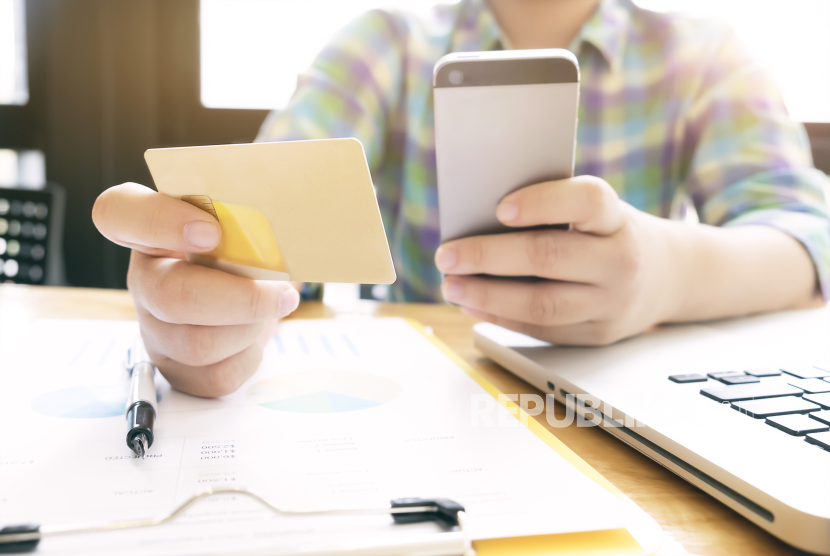 Penghasilan Orang yang Bekerja di Situs Togel Online